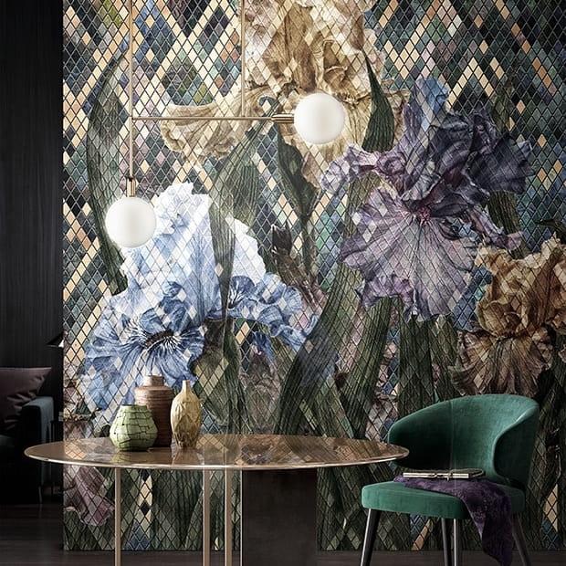 Abstrakcyjna tapeta w kwiatowe wzory irysy Wonderwall Studio Fleur Scharme Iris