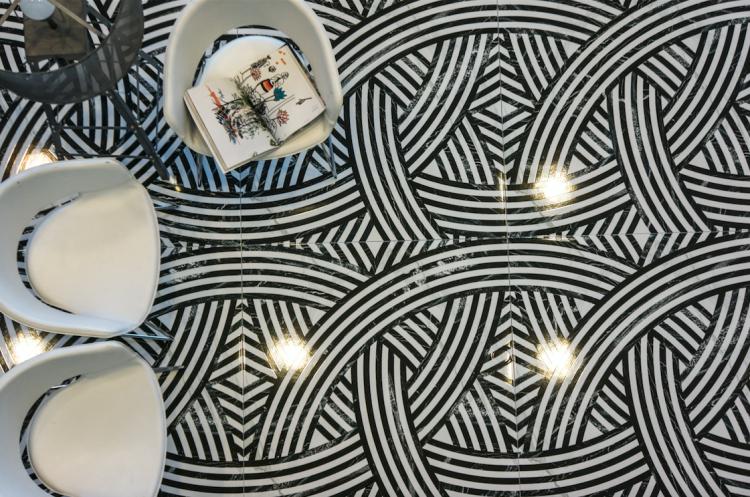 Aparici Bella Bianco Centro Natural 100x100 dekoracyjne płytki matowe