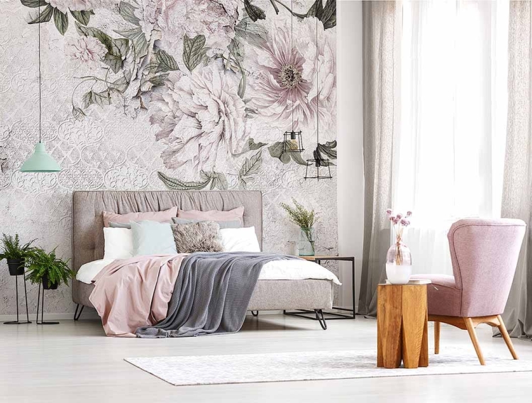 Romantyczna tapeta fizelinowa w kwiaty boho do sypialni