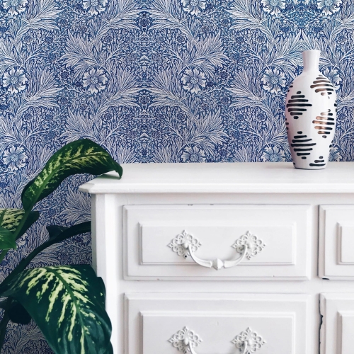 Marigold Wall Art fototapeta na wymiar indywidualny niebieska w białe kwiatowe ornamenty Vintage