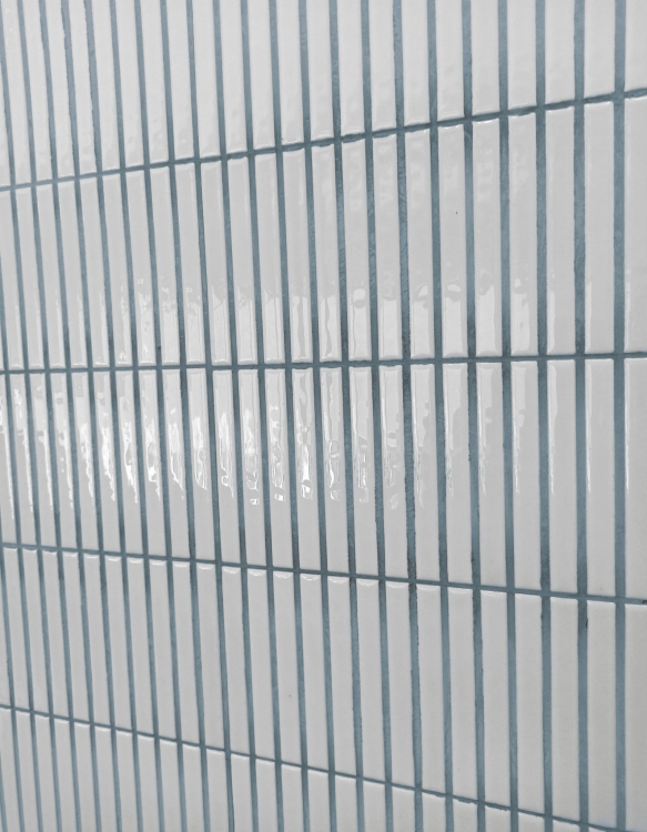 Dune Kit-Kat Mosaic Snow Glossy