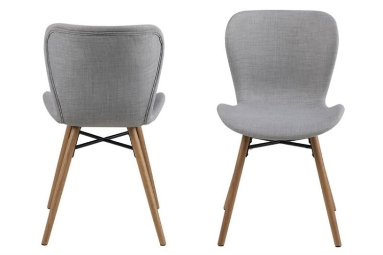 Zestaw 2 sztuki Actona tapicerowane krzesła do jadalni z drewnianymi nogami Batilda